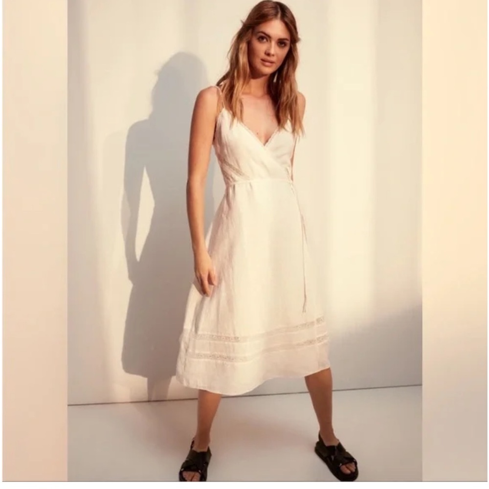 Aritzia / Wilfred La Bohème Legèr Wrap Dress (Black linen - XS